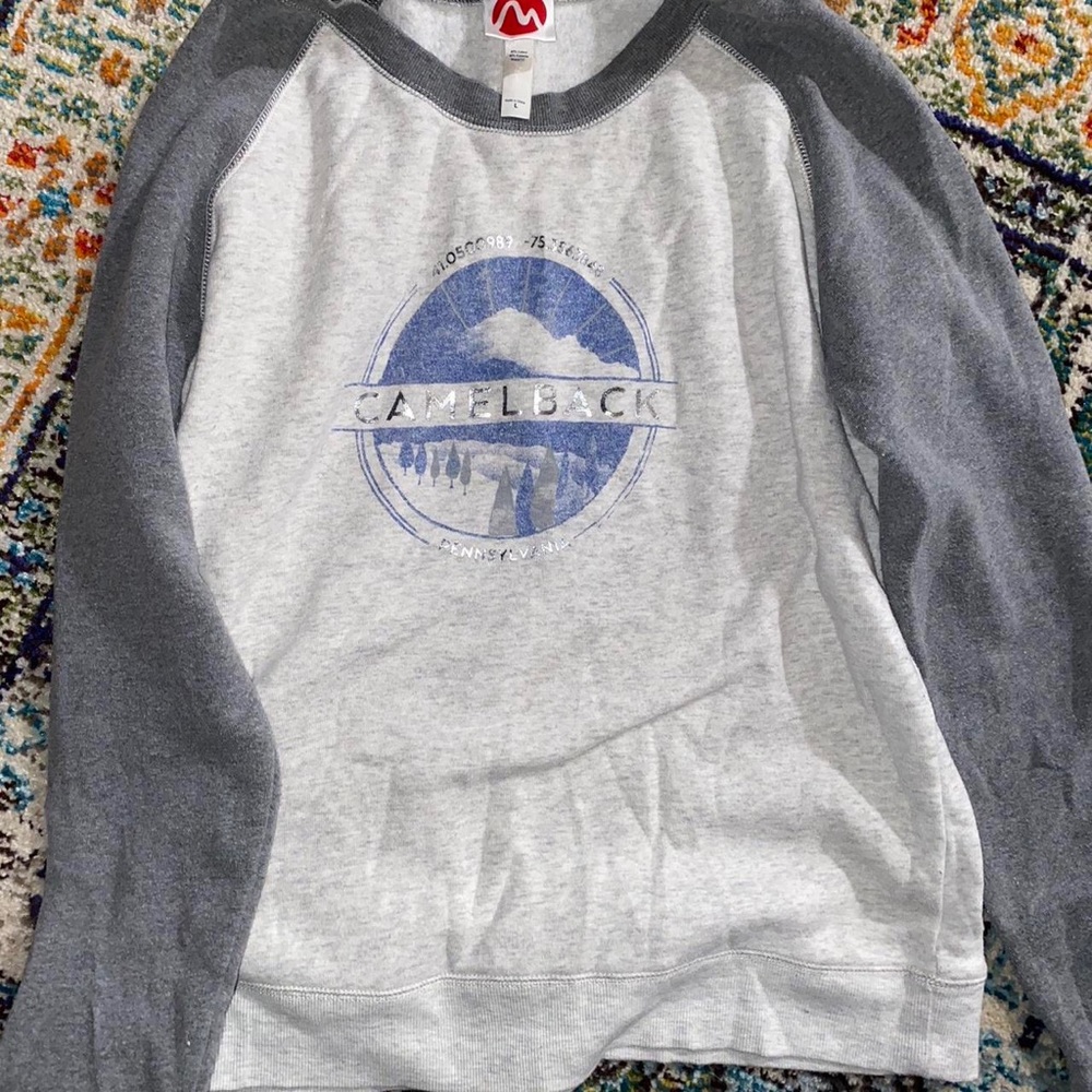Camelback crewneck size L